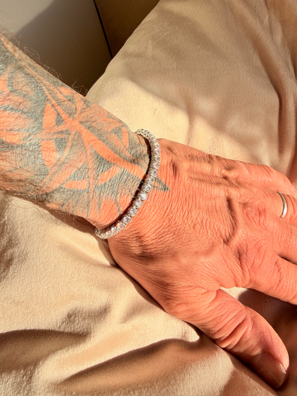 BRACCIALE HUGÓ