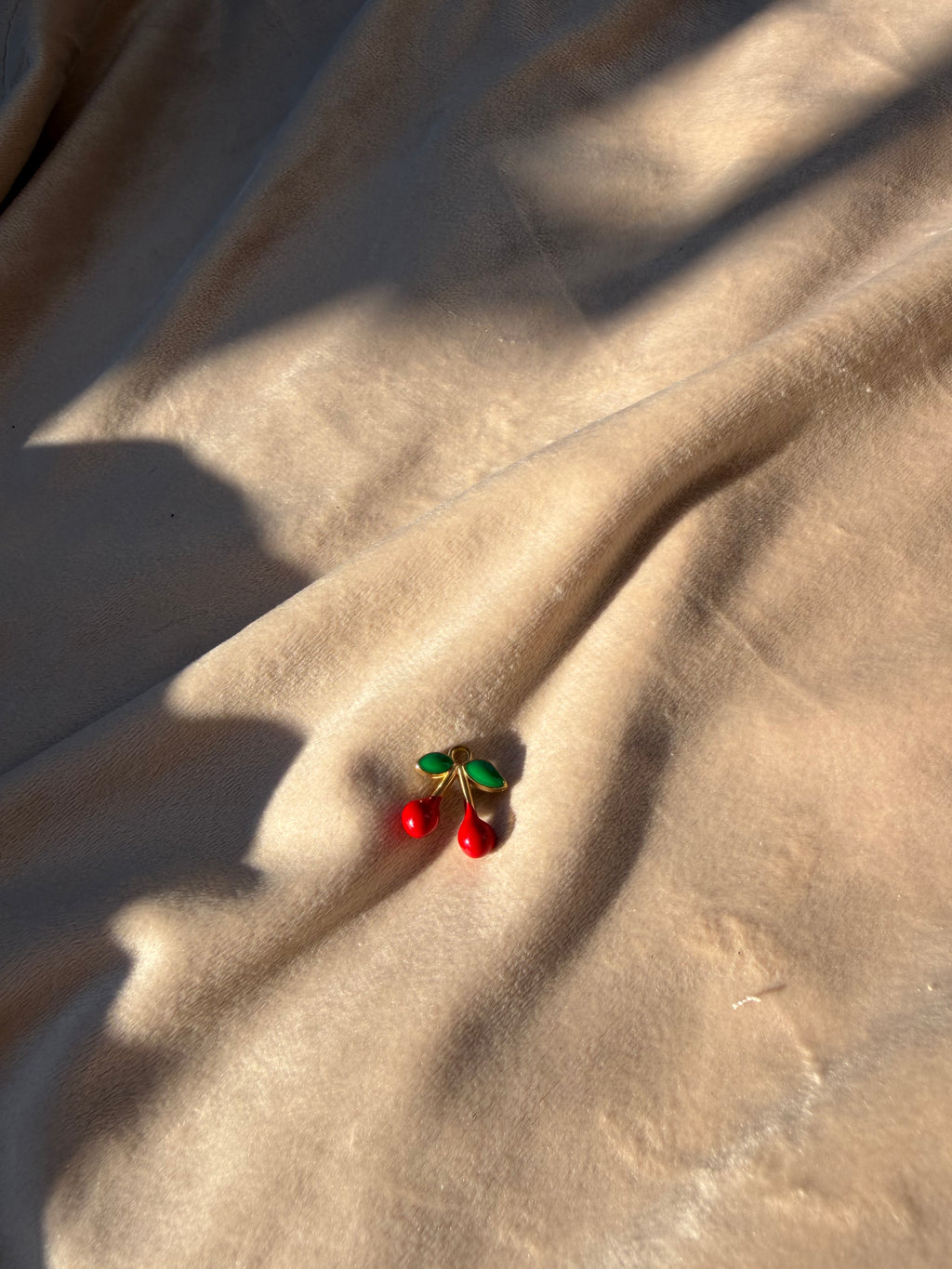 CHARM CHERRY