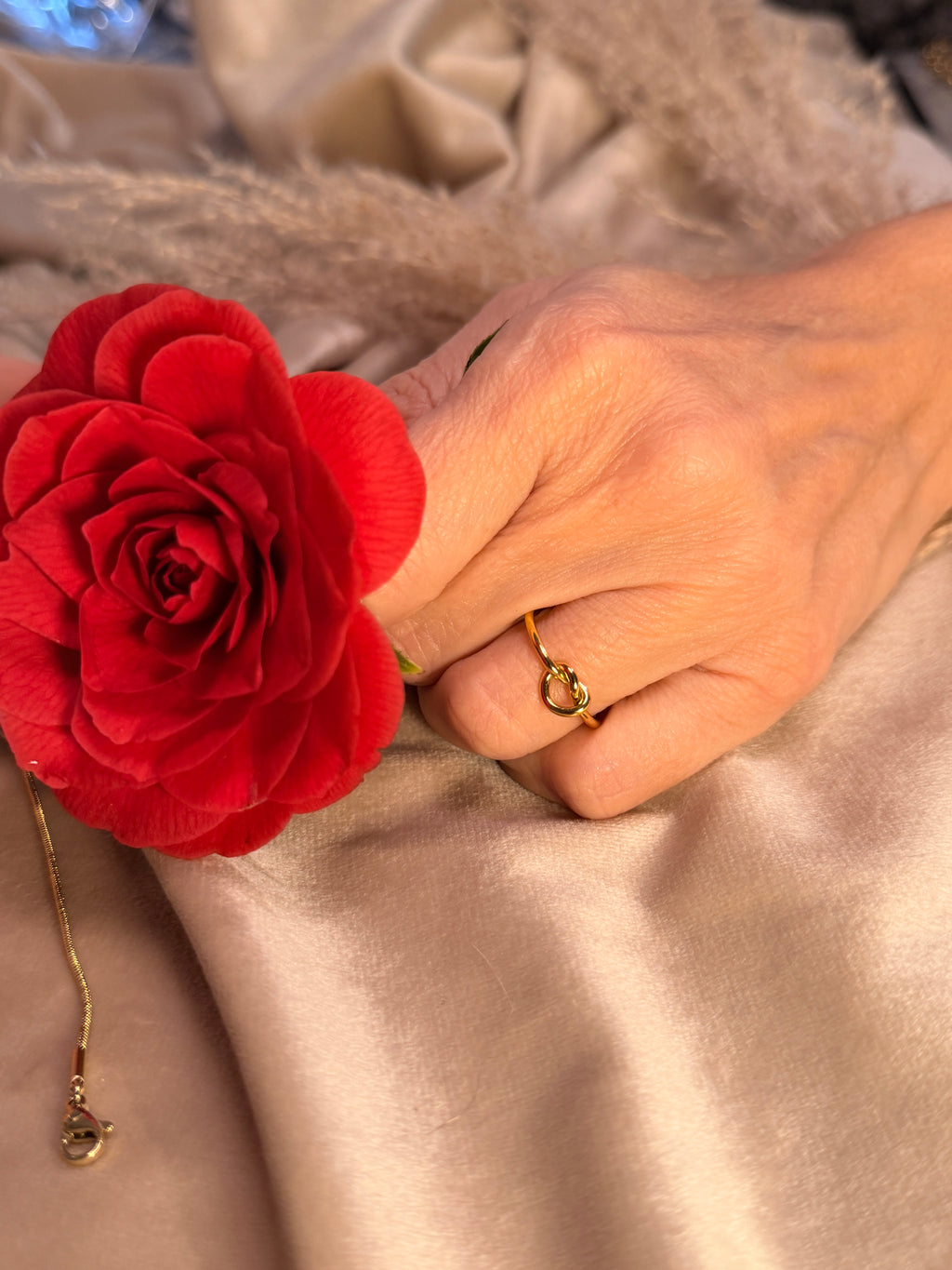 ANELLO CAMILLE