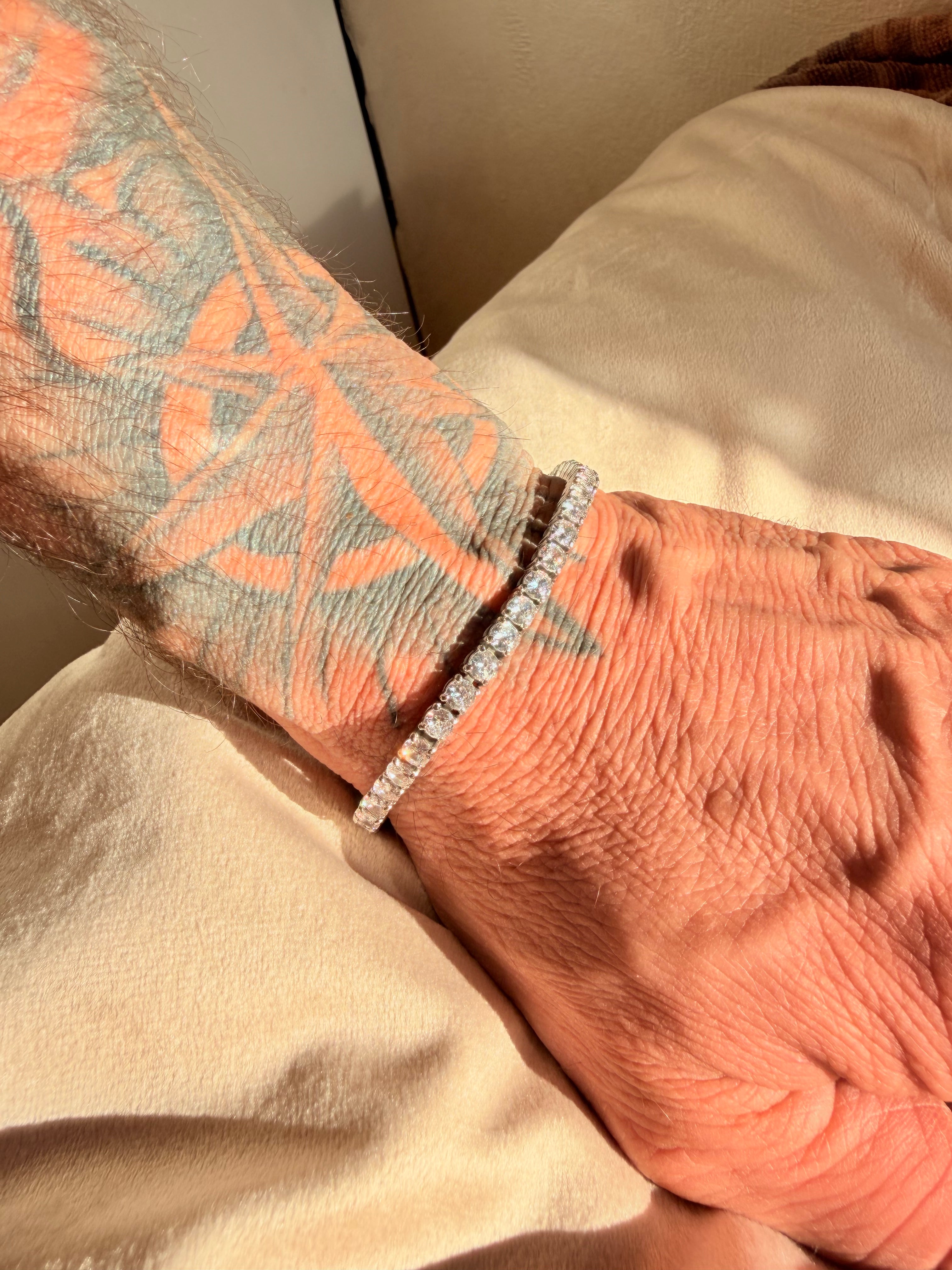 BRACCIALE HUGÓ