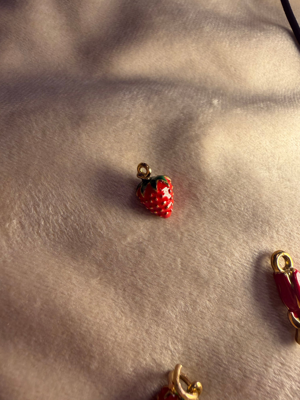 CHARM FRAGOLINA