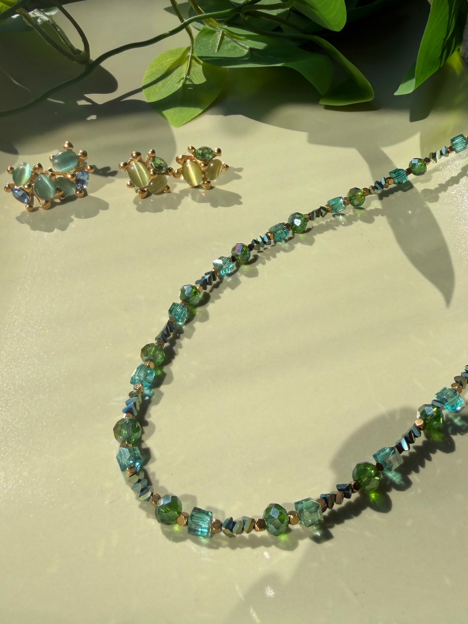 COLLANA LÉONIE