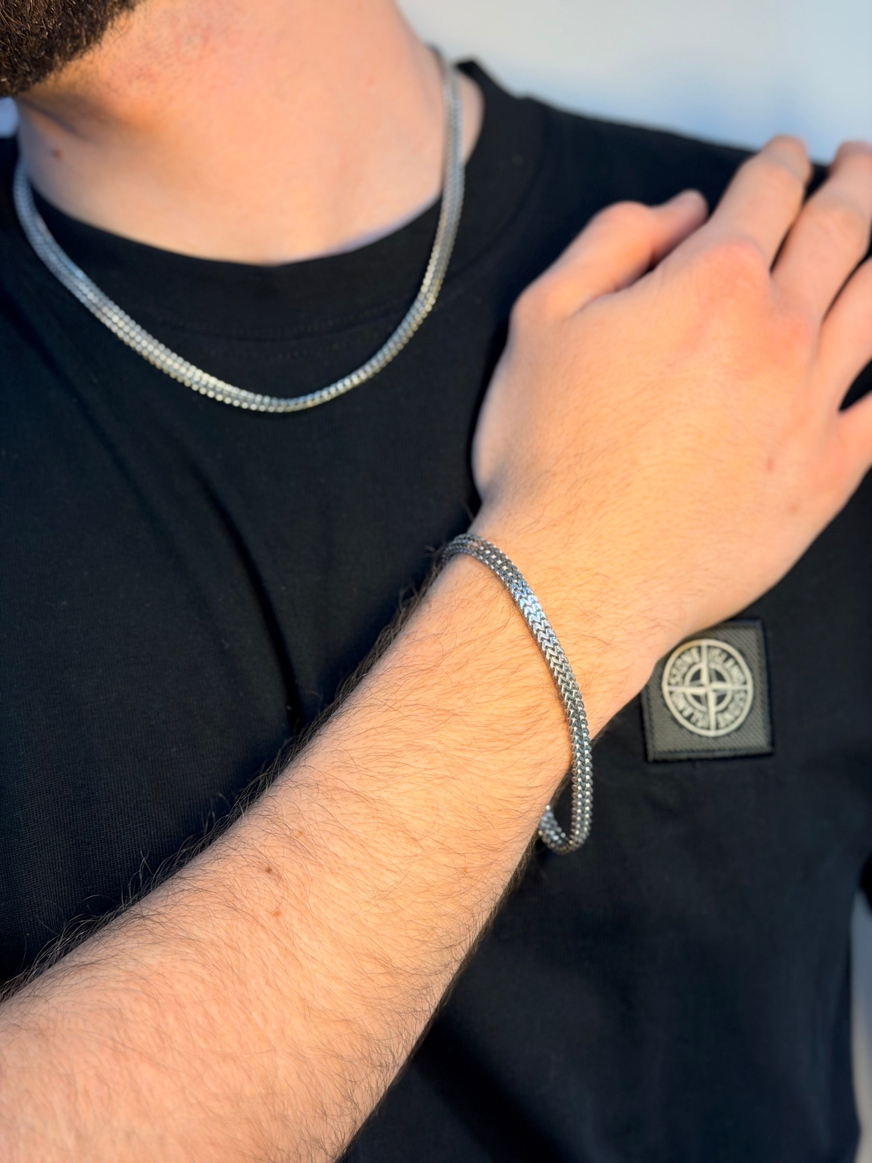 BRACCIALE PAUL