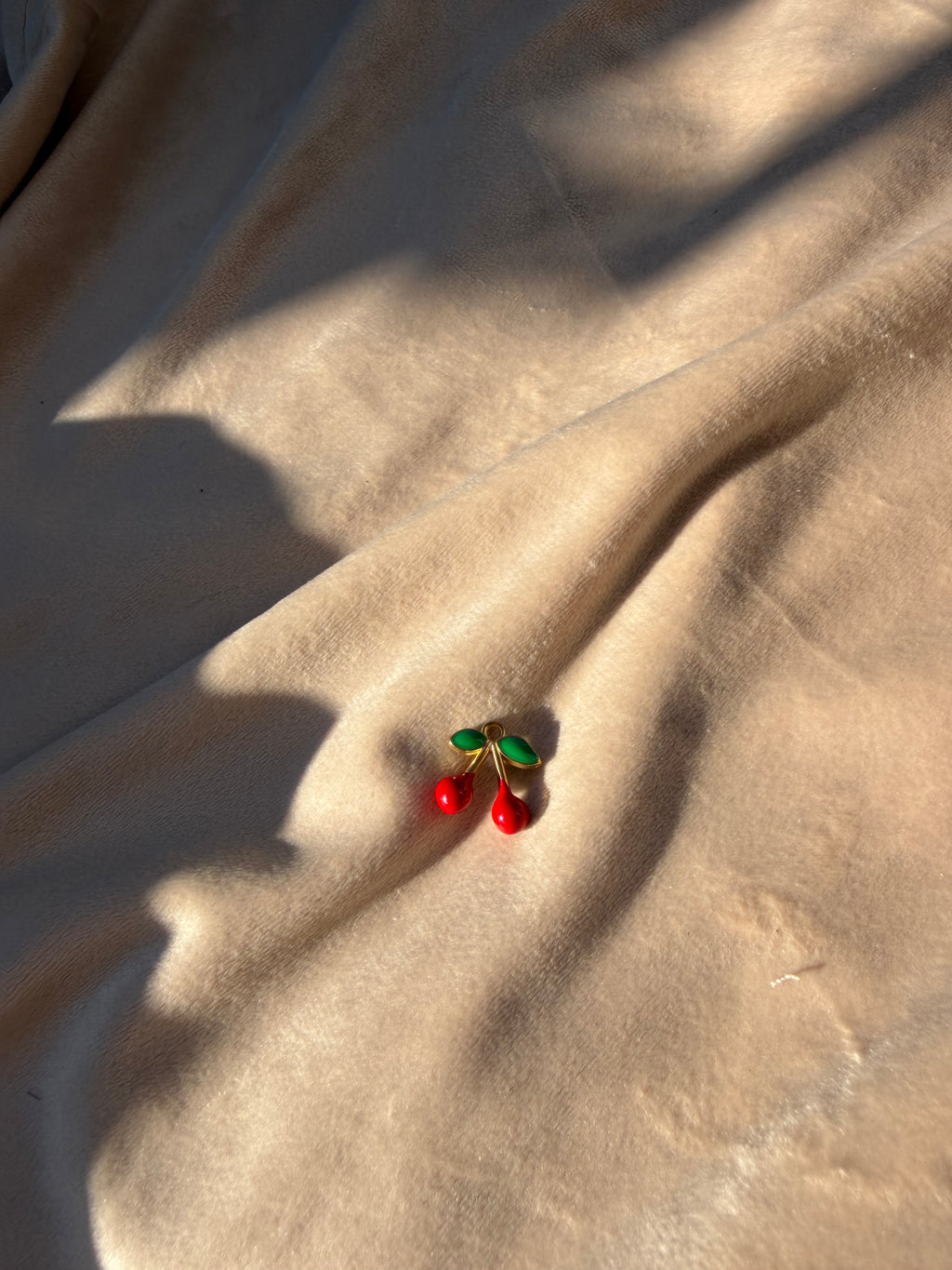 CHARM CHERRY