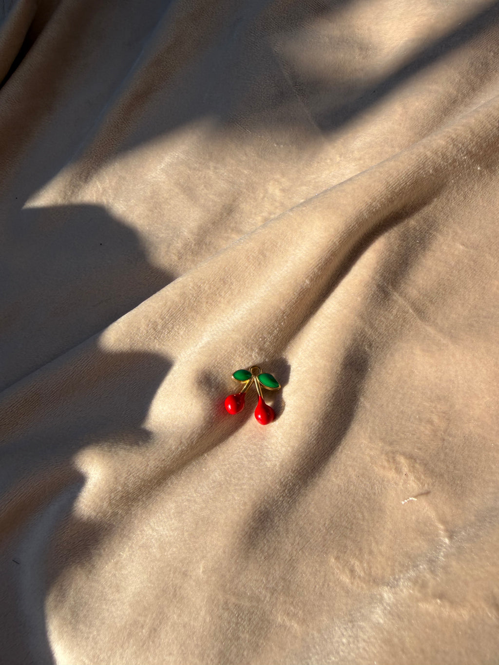 CHARM CHERRY